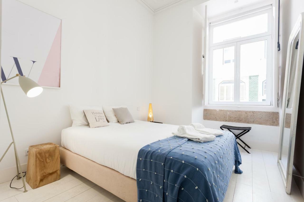 Baixa Tile Blue Two-Bedroom Apartment - By Lu Holidays Lisbon Bagian luar foto