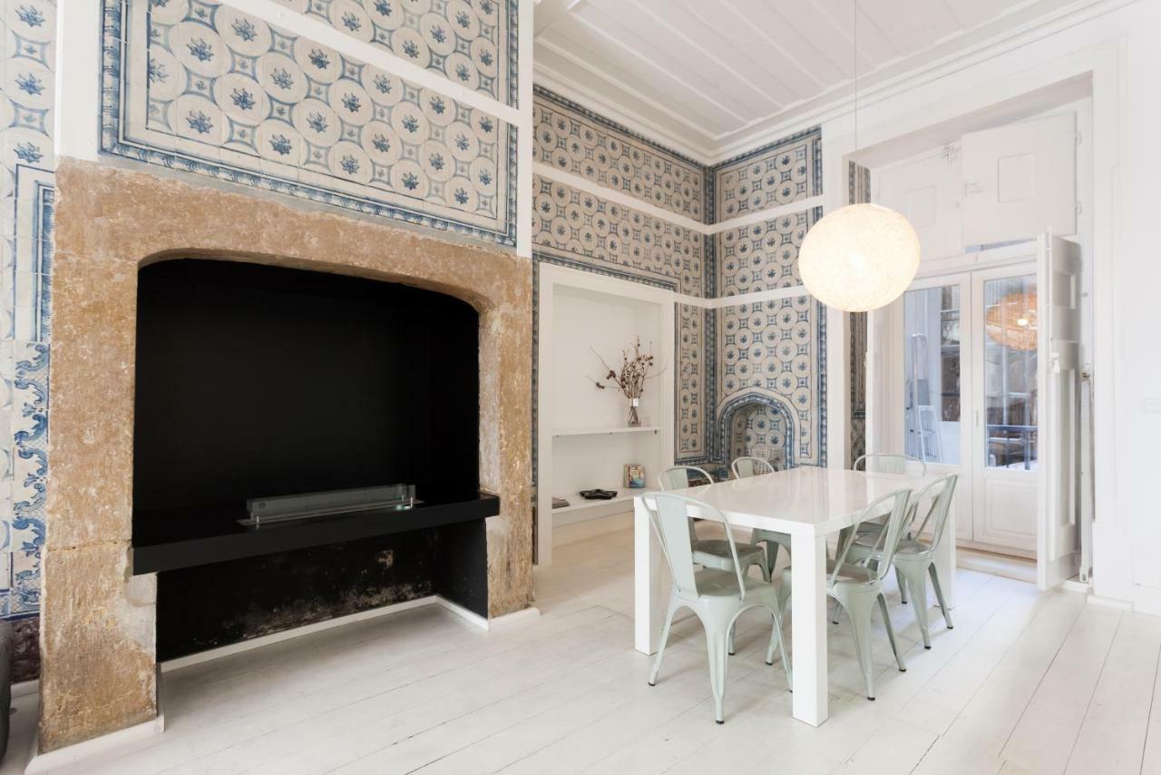 Baixa Tile Blue Two-Bedroom Apartment - By Lu Holidays Lisbon Bagian luar foto