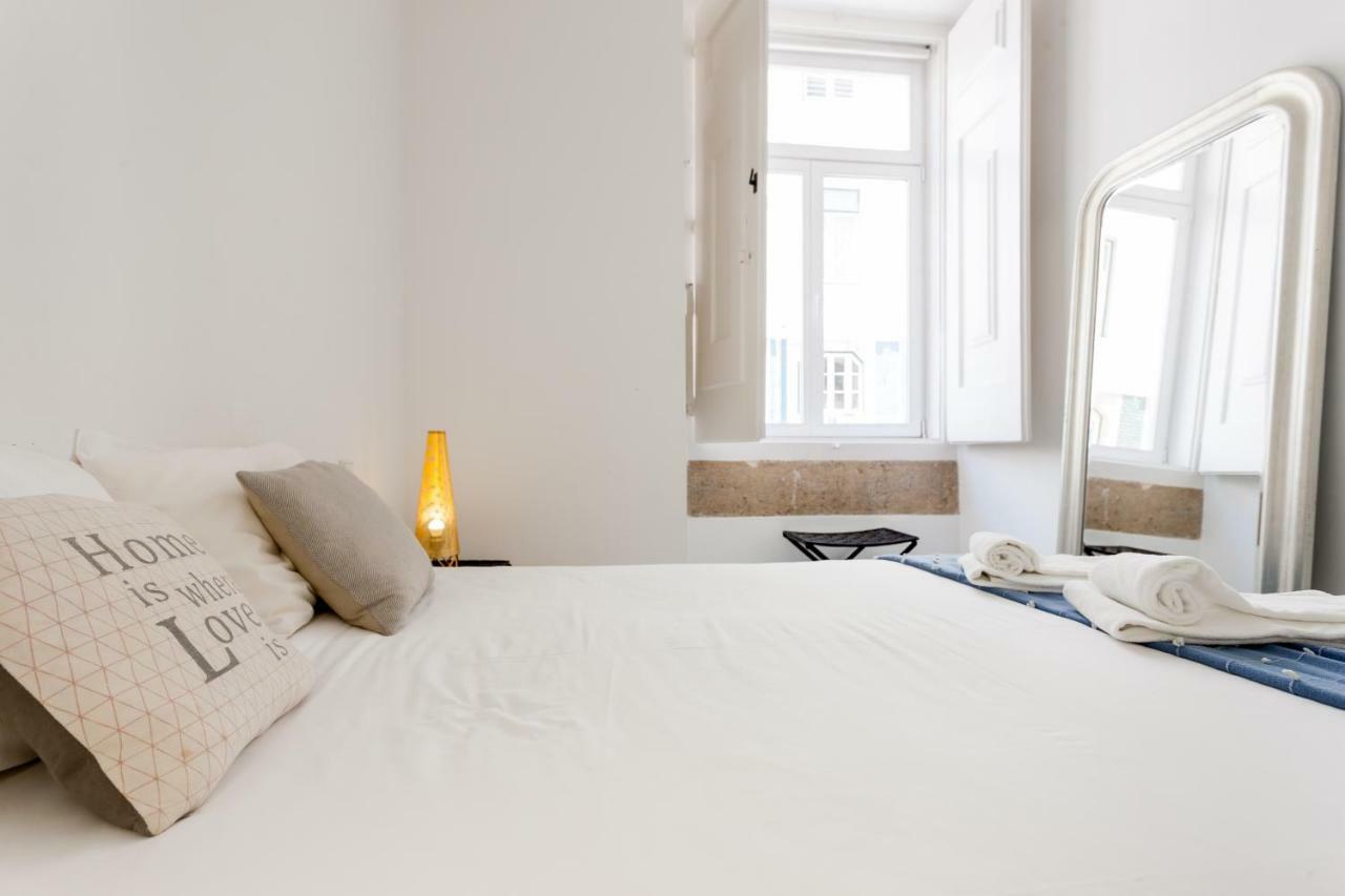 Baixa Tile Blue Two-Bedroom Apartment - By Lu Holidays Lisbon Bagian luar foto