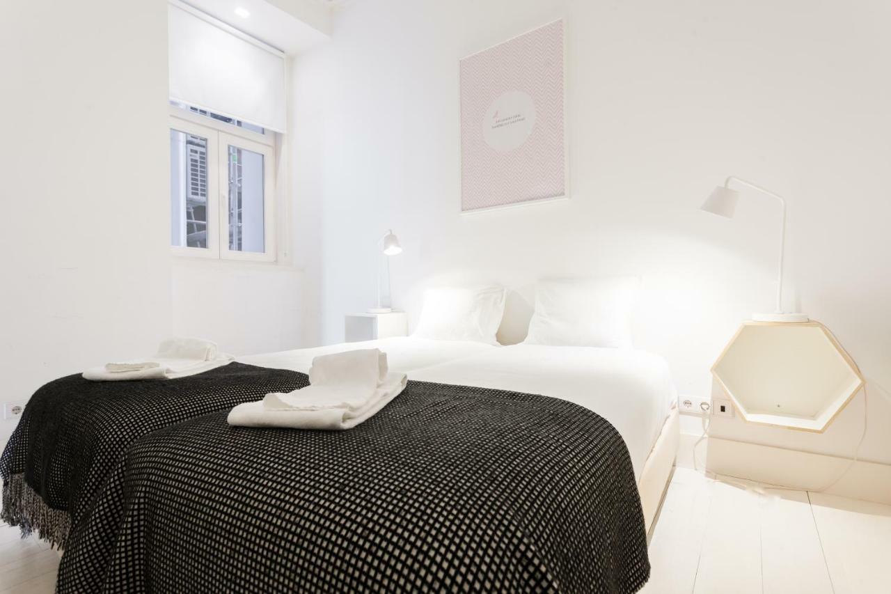 Baixa Tile Blue Two-Bedroom Apartment - By Lu Holidays Lisbon Bagian luar foto