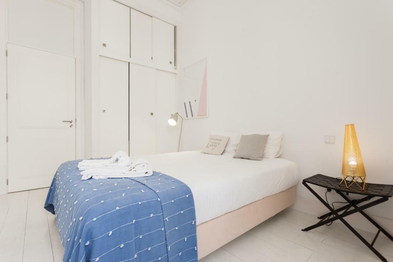 Baixa Tile Blue Two-Bedroom Apartment - By Lu Holidays Lisbon Bagian luar foto